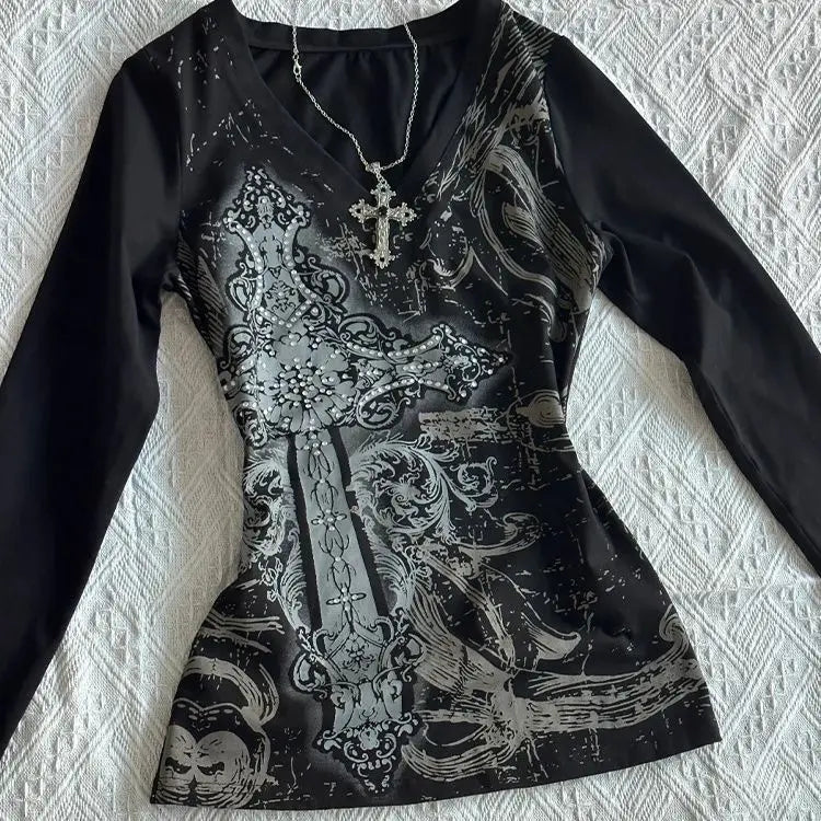Women s Y2K Gothic Black Printed V neck Long Sleeve Tight Waist T shirt American Retro Autumn New Fashion Slim Fit Top