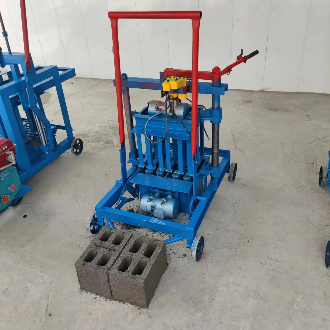 Customized Cement Brick Making Machine Construction Widely Using Brick Molding Machine Concrete Block Brick Making Machine