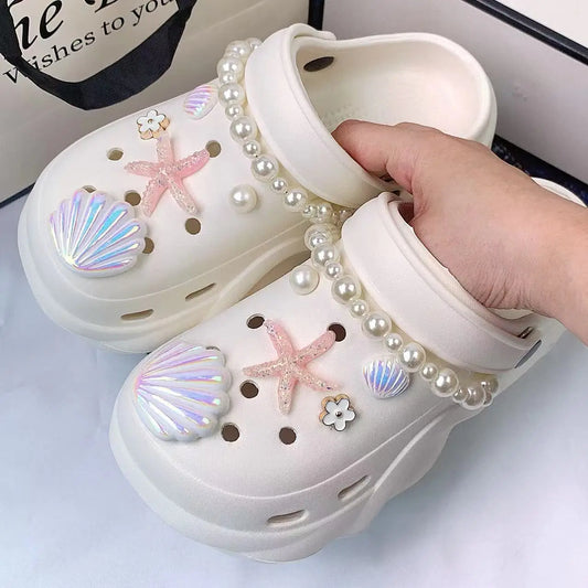 Exquisite Croc Shoe Accessories 16/18Pcs, Including Pink Starfish, White Shells, Pearls, Etc., Suitable for Decorating Croc Shoes. the Accessories Can Be Used as Gifts