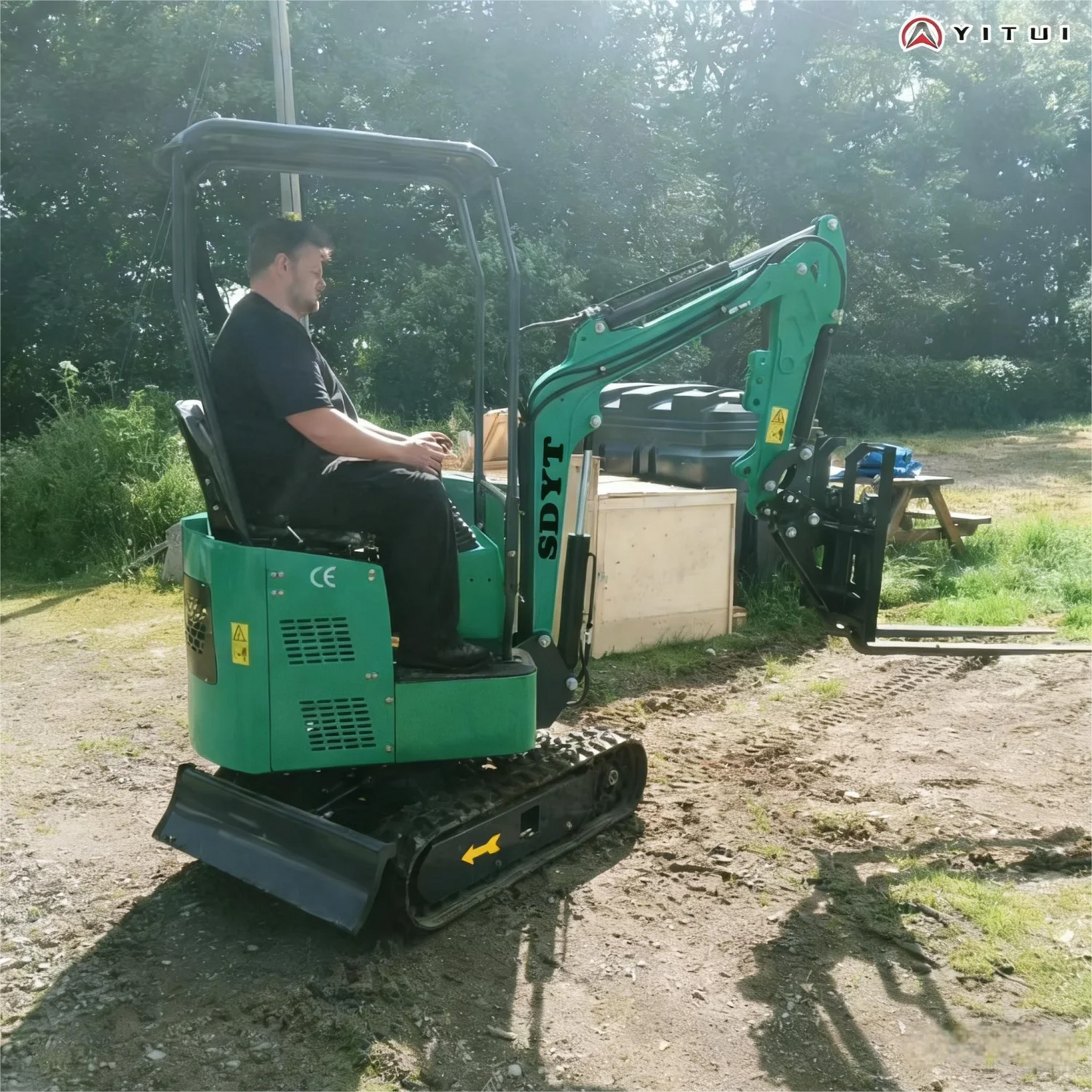 Mini Excavator Multi Functional Cab Multiple Attachments Reinforced Chassis Customized Hydraulic Tracks Mini Excavator 1.2 Ton