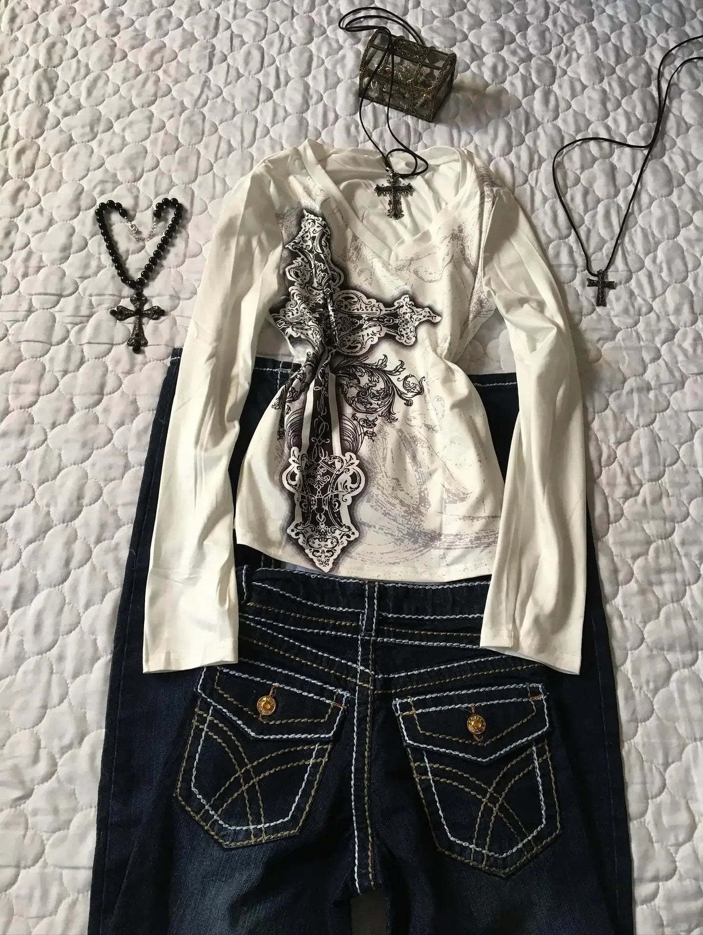 Women s Y2K Gothic Black Printed V neck Long Sleeve Tight Waist T shirt American Retro Autumn New Fashion Slim Fit Top