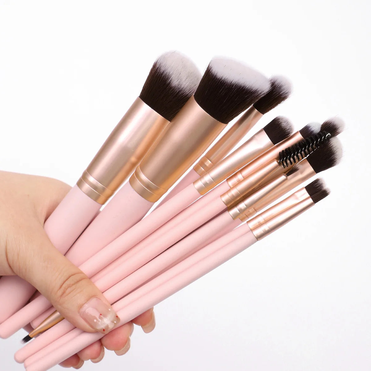 Set of 25 professional makeup tools, including makeup brushes, eyebrow trimmers, plush bags, powder puffs, sponge balls