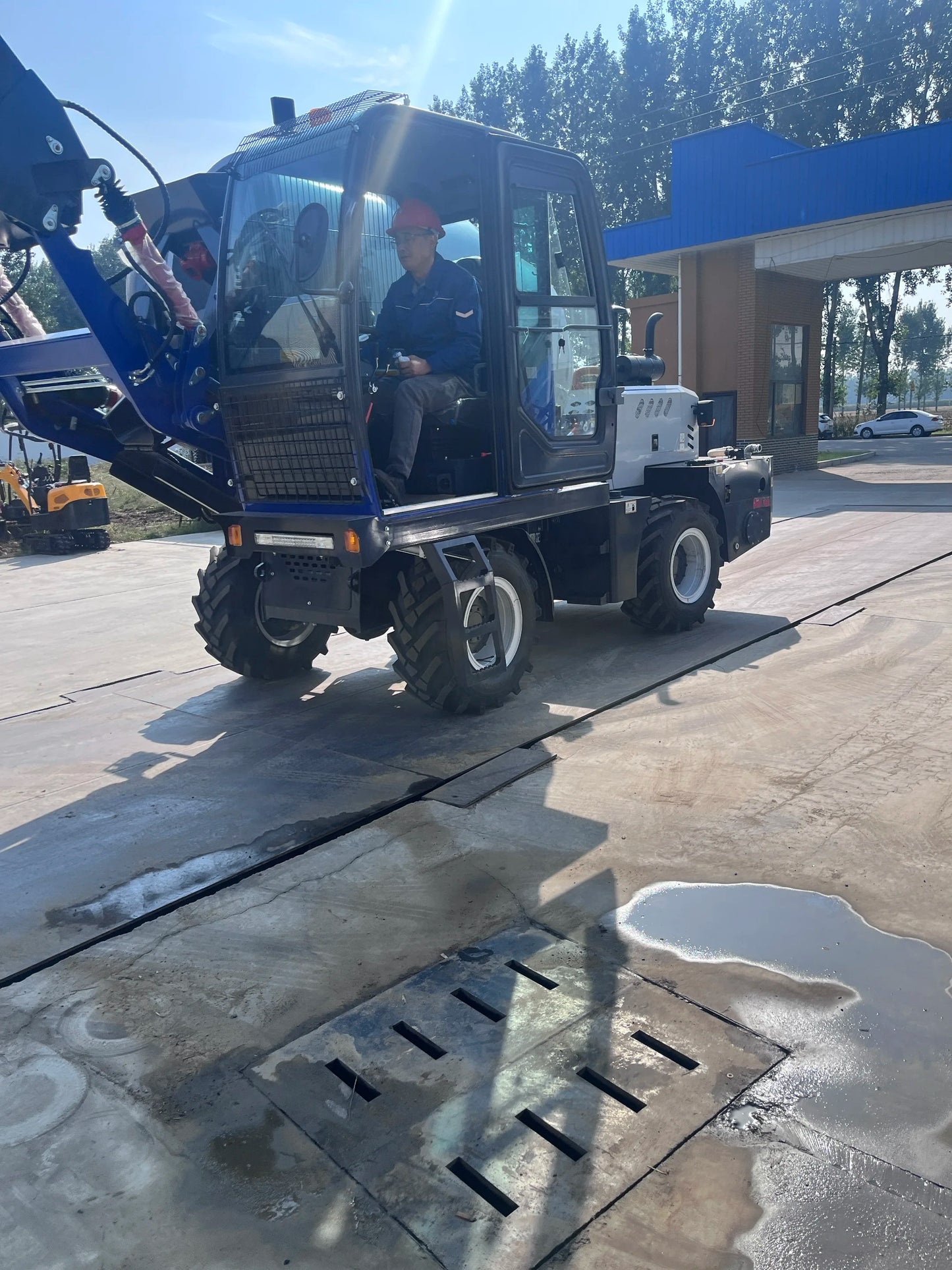 Concrete mixer 3.5 volumetric cement pump self installed cement concrete mixer truck for sale